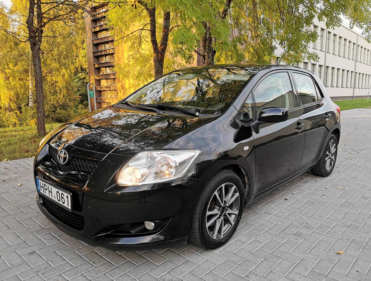 Toyota Auris, 2.0 l., hečbekas