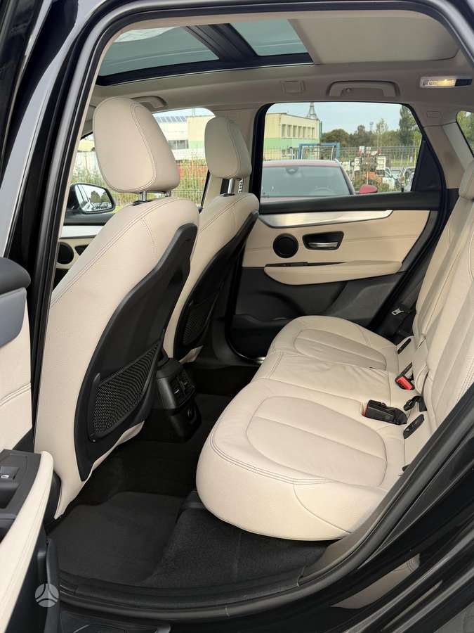 BMW 218 Active Tourer, 2.0 l., Минивэн