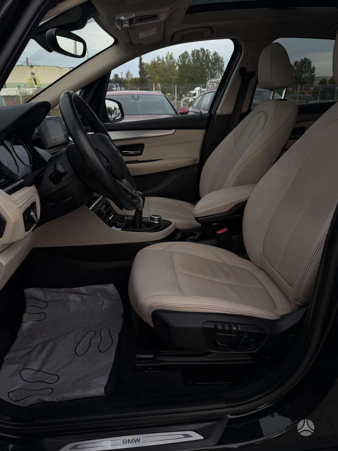BMW 218 Active Tourer, 2.0 l., mpv / minivan