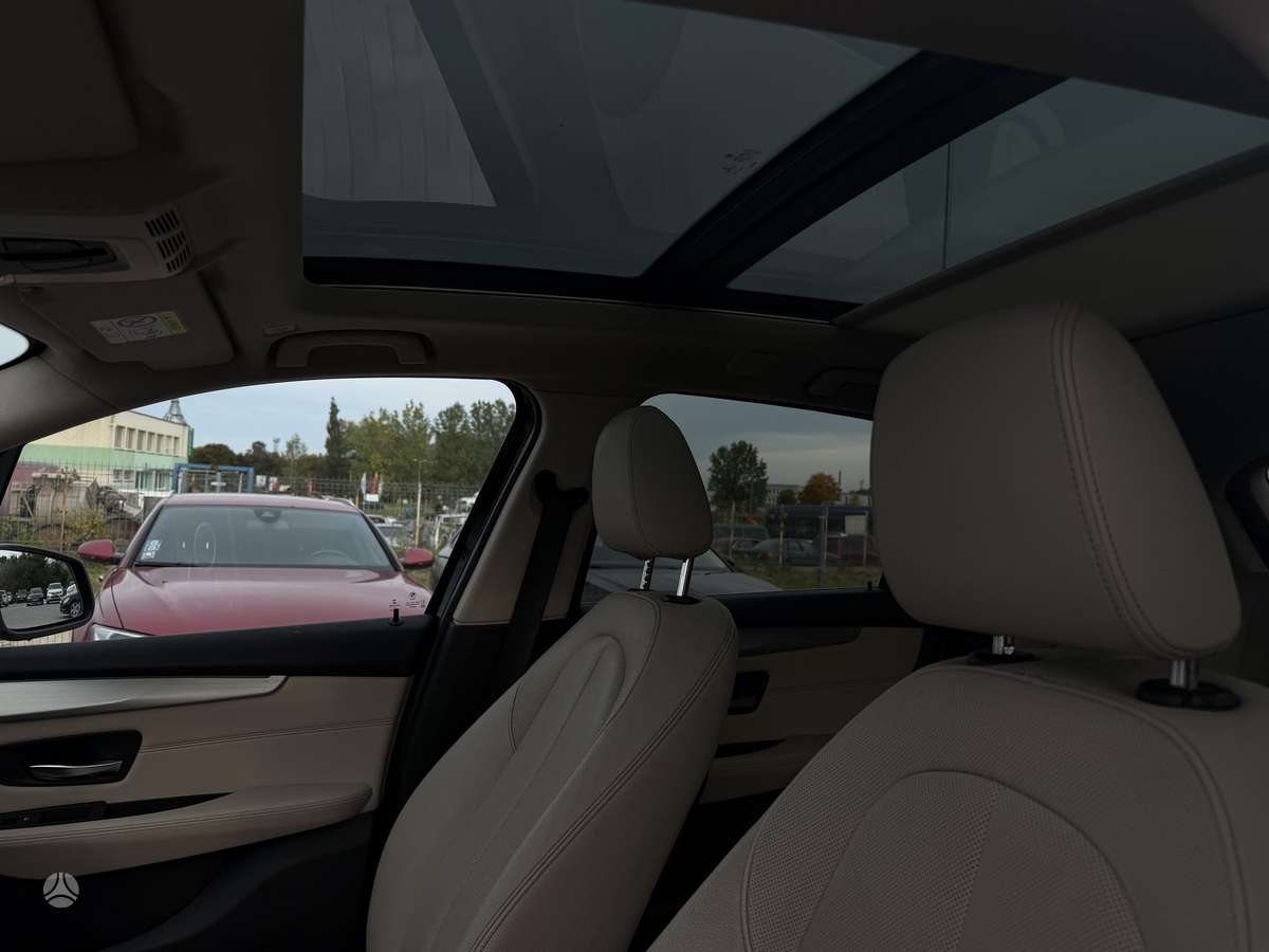 BMW 218 Active Tourer, 2.0 l., mpv / minivan