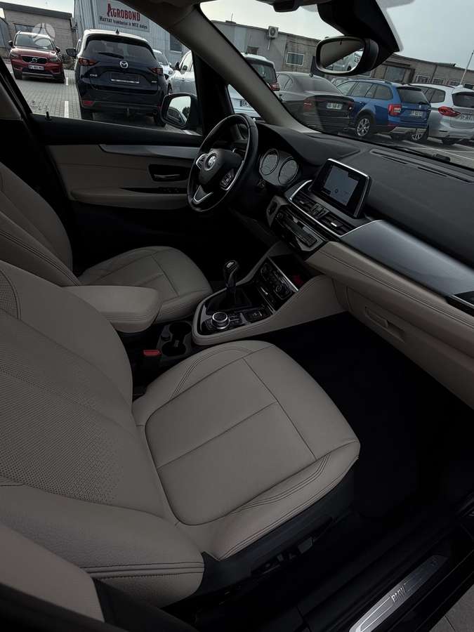 BMW 218 Active Tourer, 2.0 l., Минивэн