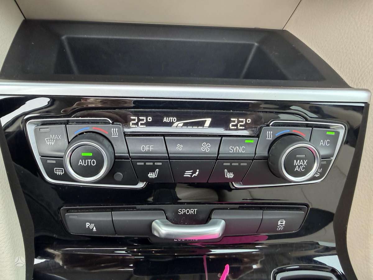 BMW 218 Active Tourer, 2.0 l., Минивэн