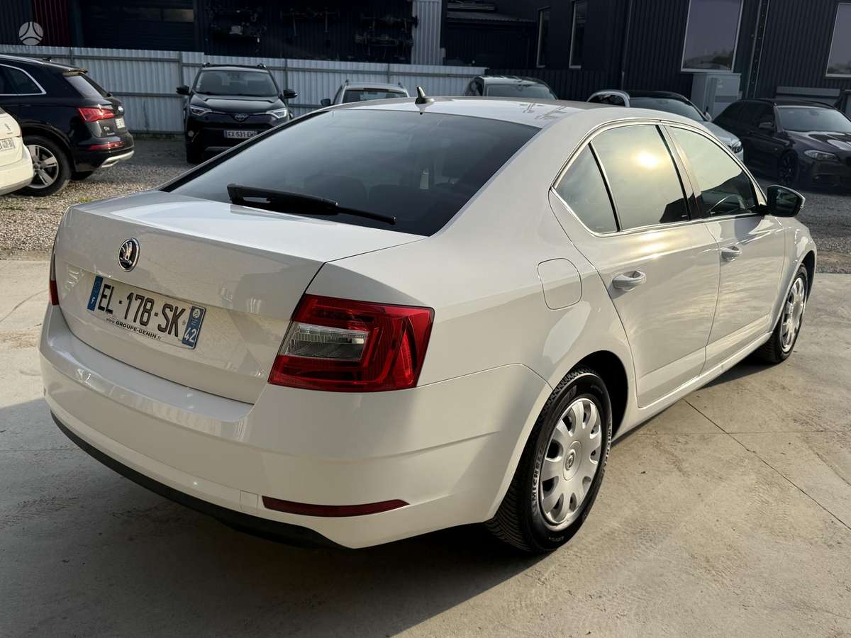 Skoda Octavia, 1.6 l., hatchback