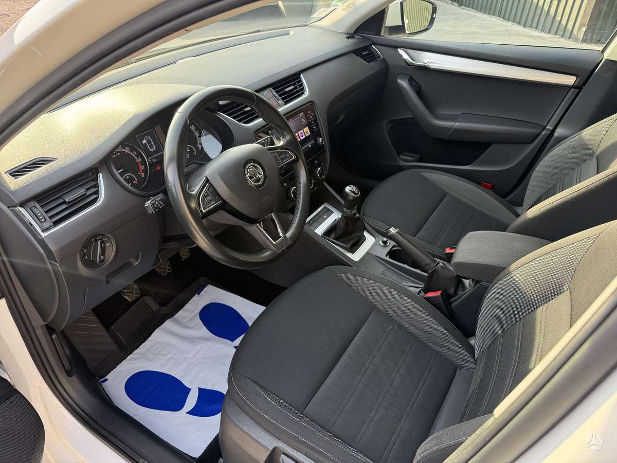 Skoda Octavia, 1.6 l., hatchback