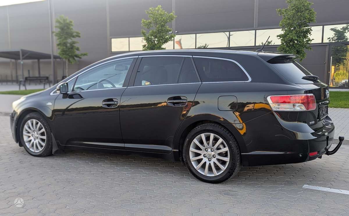 Toyota Avensis, 2.2 l., Универсал