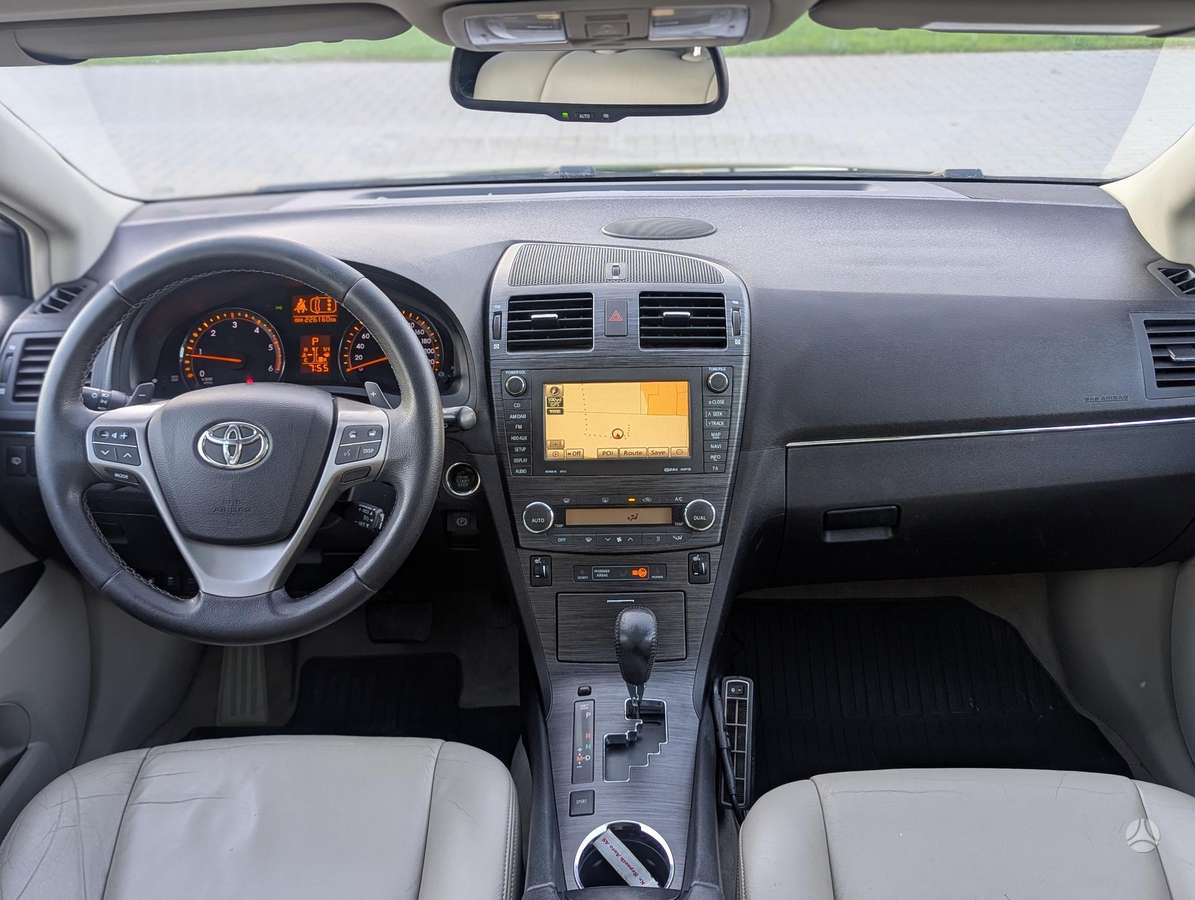 Toyota Avensis, 2.2 l., Универсал