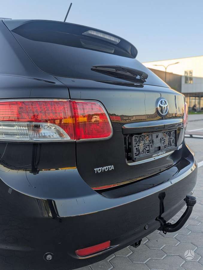 Toyota Avensis, 2.2 l., Универсал