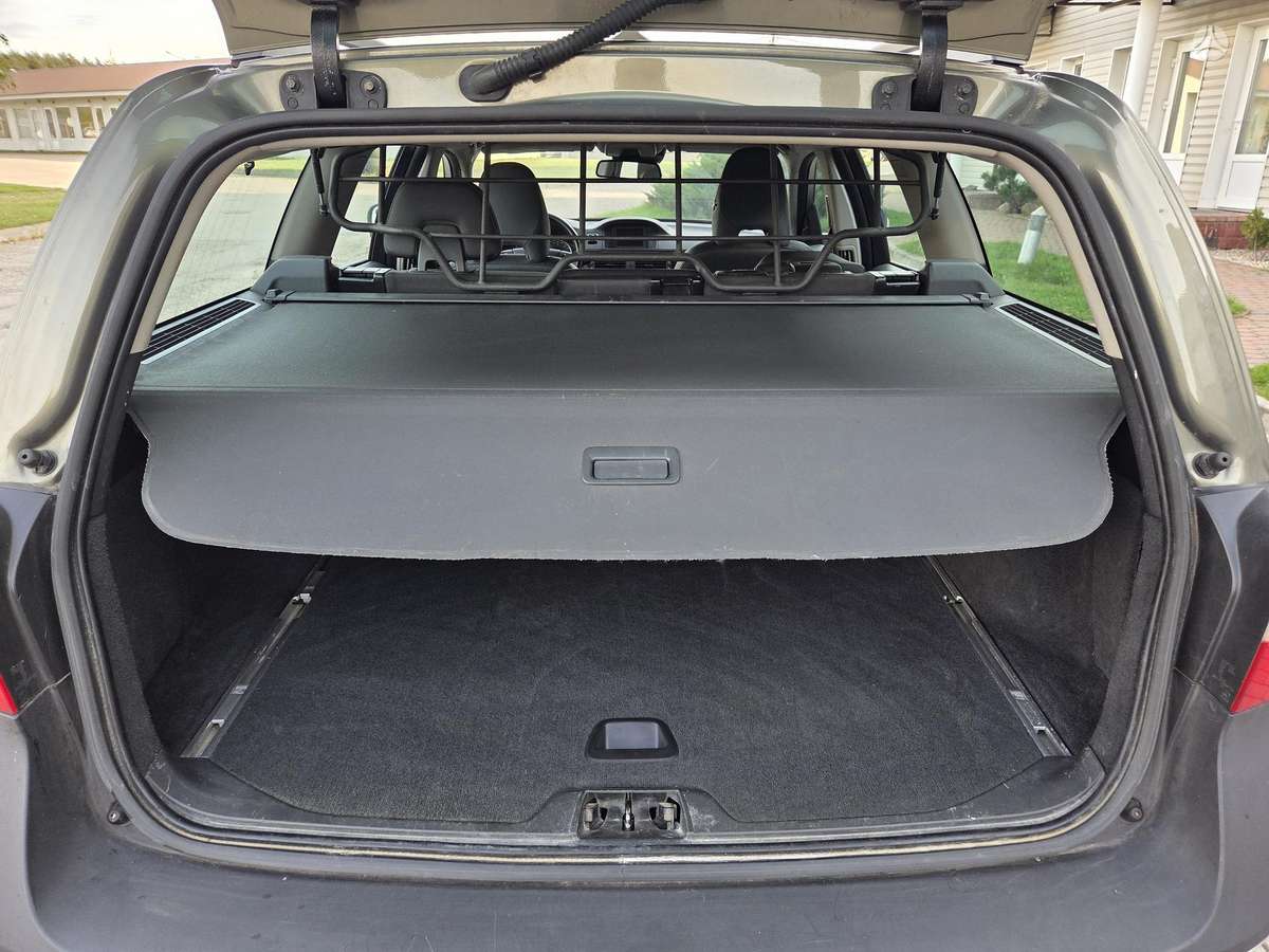 Volvo XC70, 2.4 l., wagon