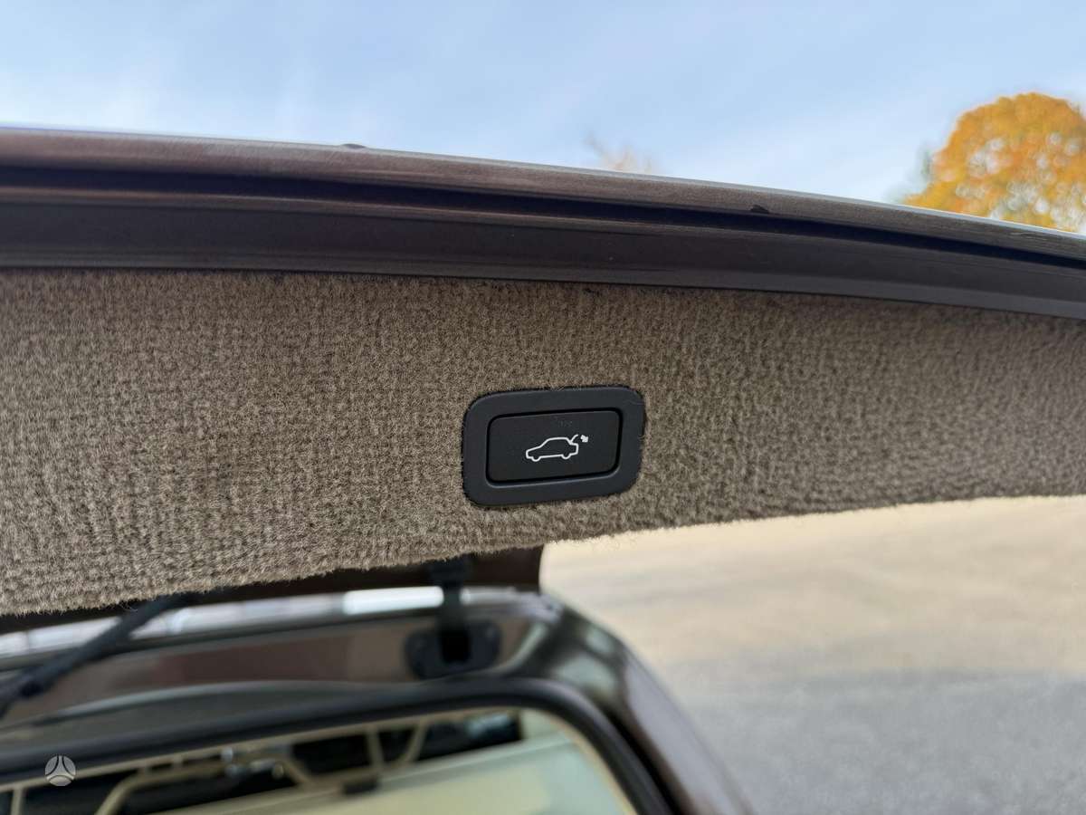 Volvo XC70, 2.0 l., Универсал