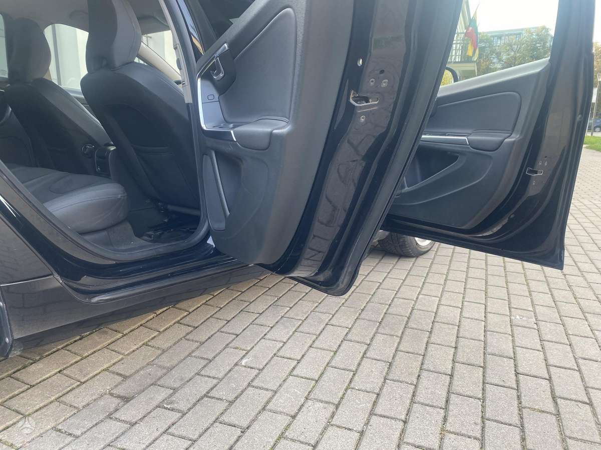 Volvo V60, 2.0 l., universalas