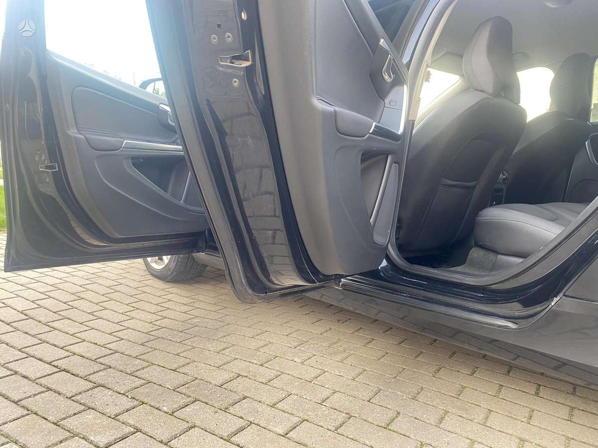 Volvo V60, 2.0 l., universalas