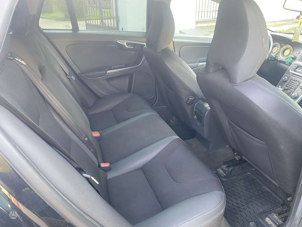 Volvo V60, 2.0 l., universalas