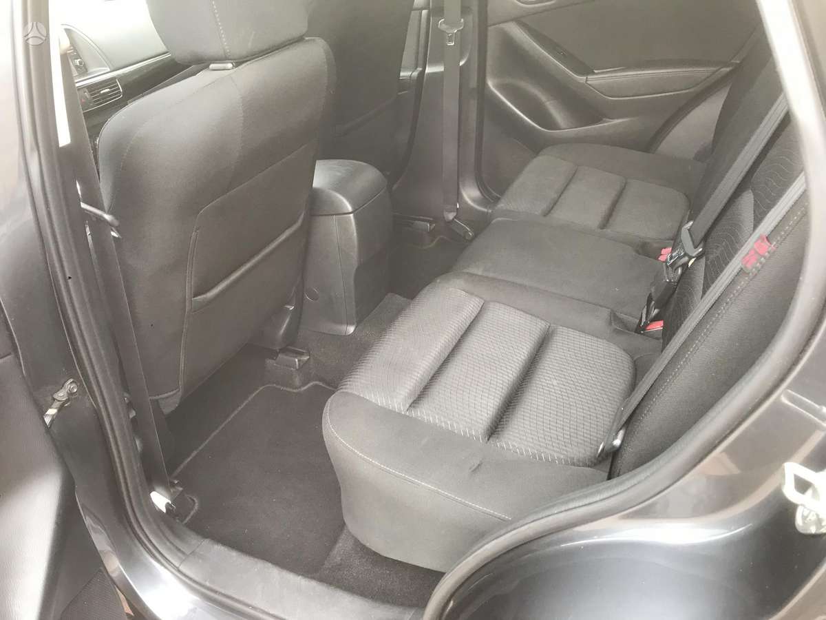 Mazda CX-5, 2.2 l., off-road / crossover