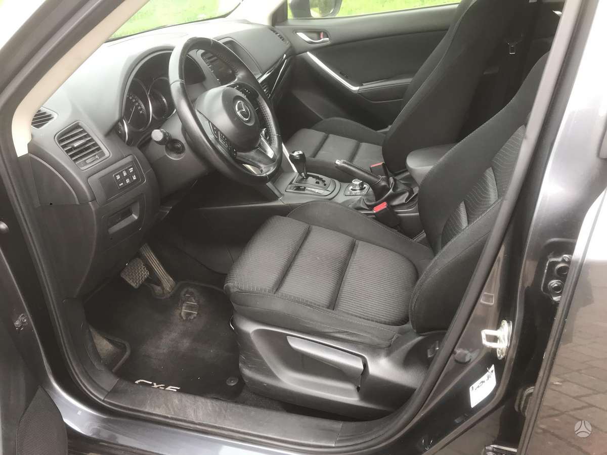 Mazda CX-5, 2.2 l., off-road / crossover