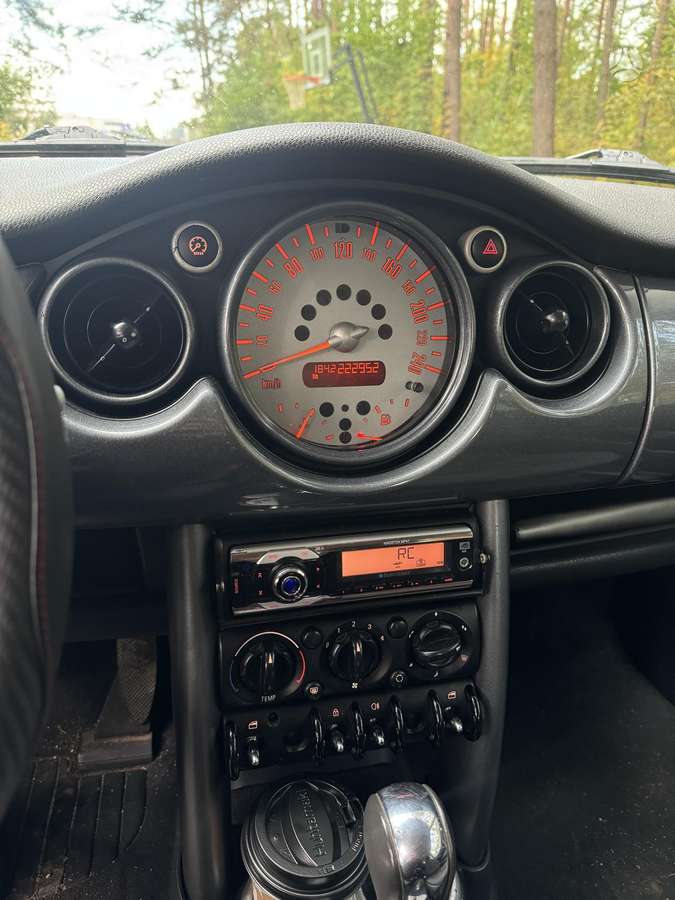 Mini One, 1.6 l., hatchback