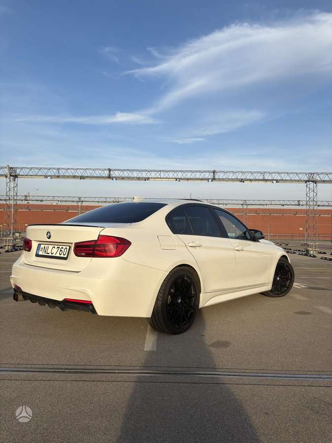 BMW 320, 2.0 l., Седан