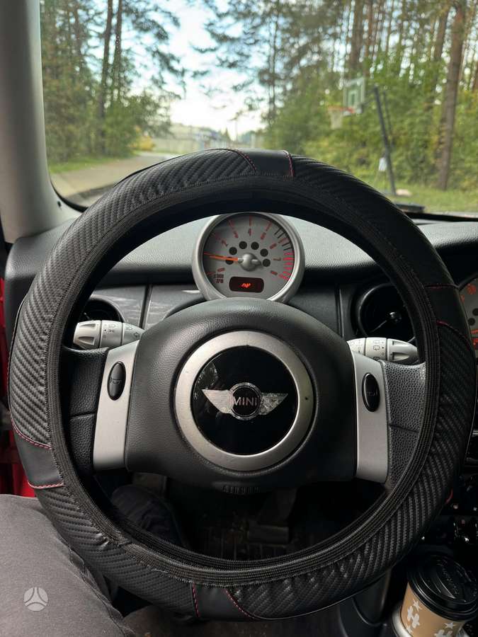 Mini One, 1.6 l., hatchback