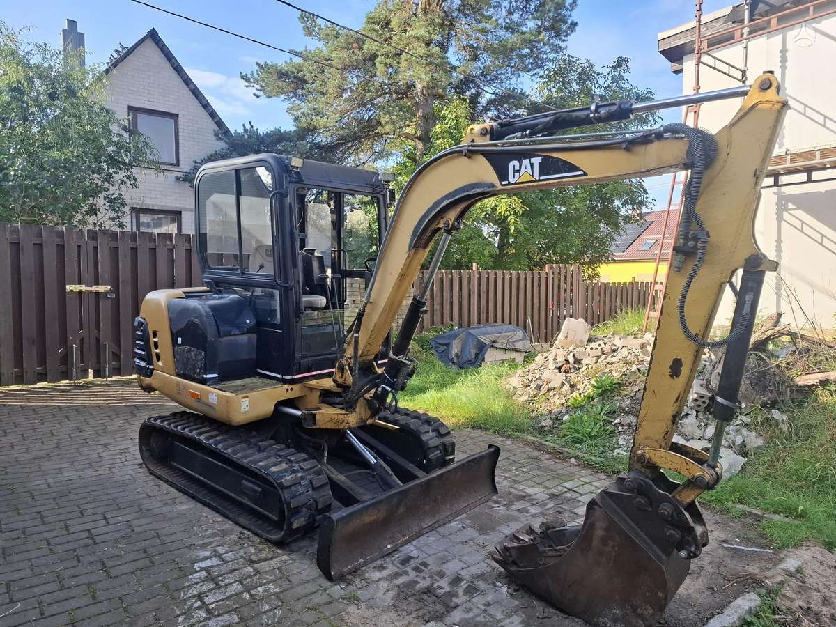 Caterpillar 302.5, mini ekskavatoriai