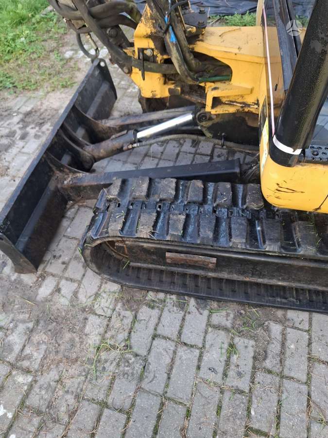 Caterpillar 302.5, mini excavator