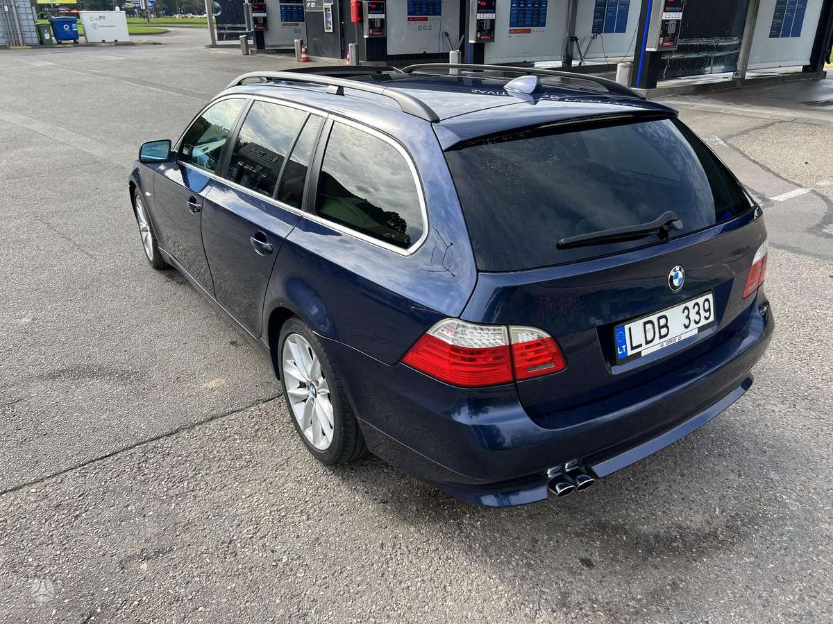 BMW 530, 3.0 l., wagon
