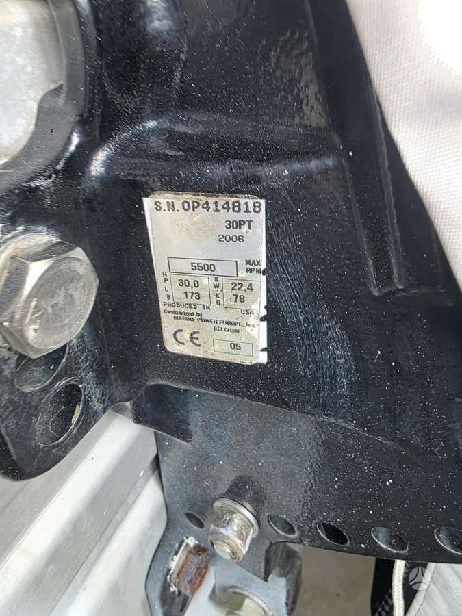 Mercury 30HP, dvitakčiai pakabinami