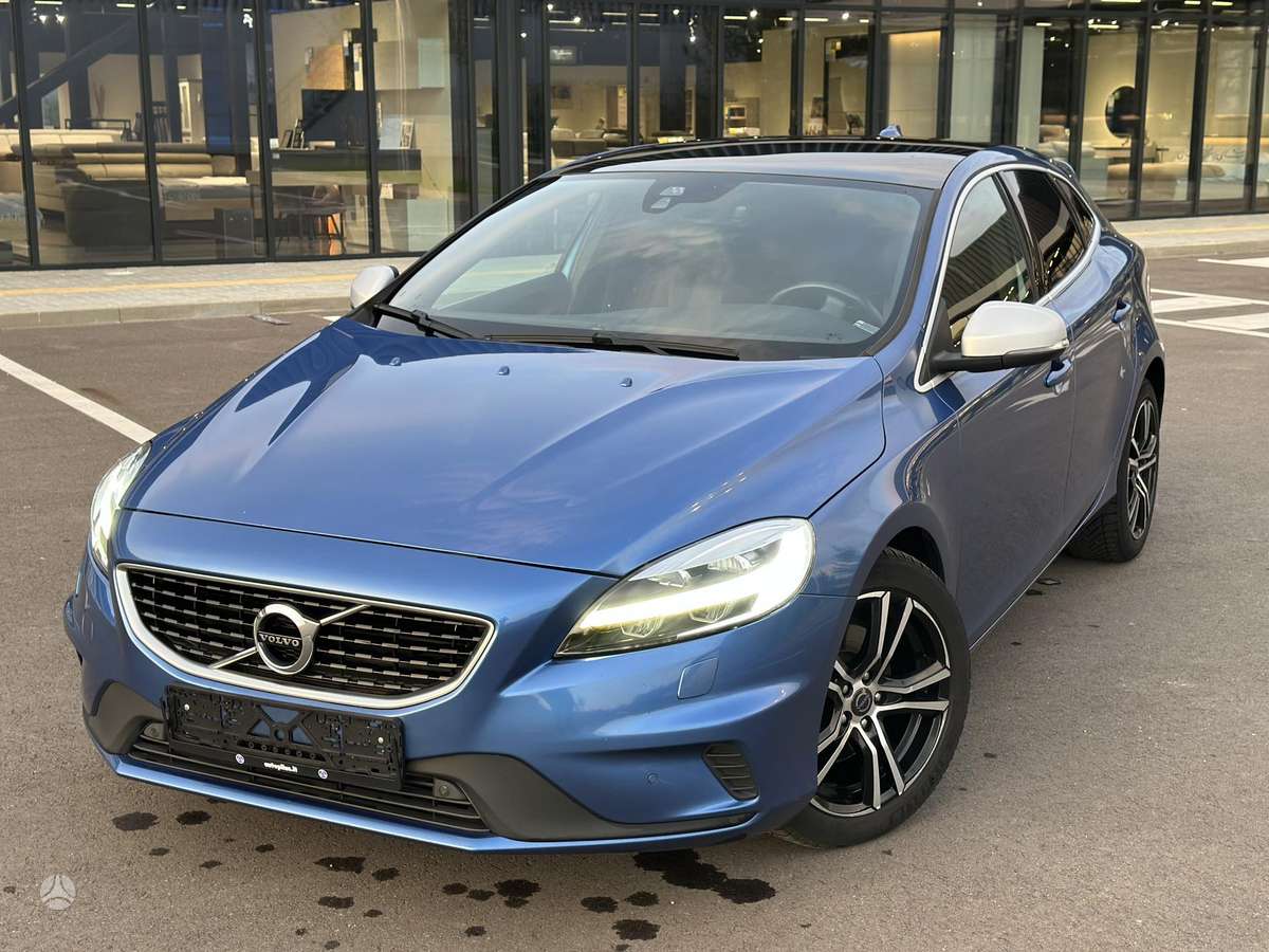 Volvo V40, 2.0 l., hatchback