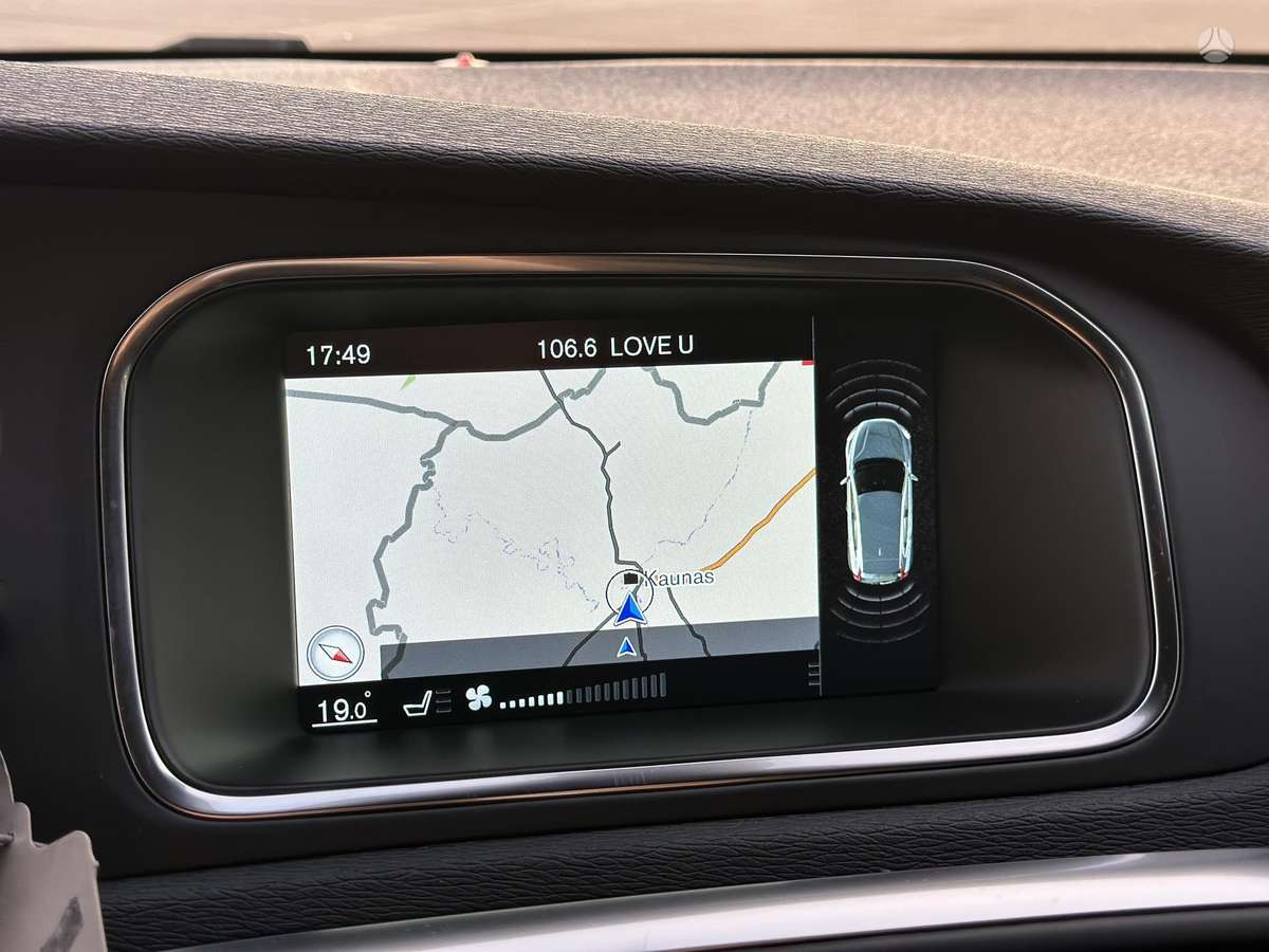 Volvo V40, 2.0 l., Хэтчбек