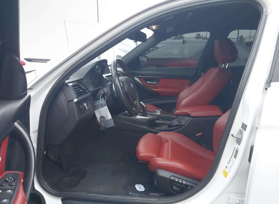 BMW 335, 3.0 l., Седан