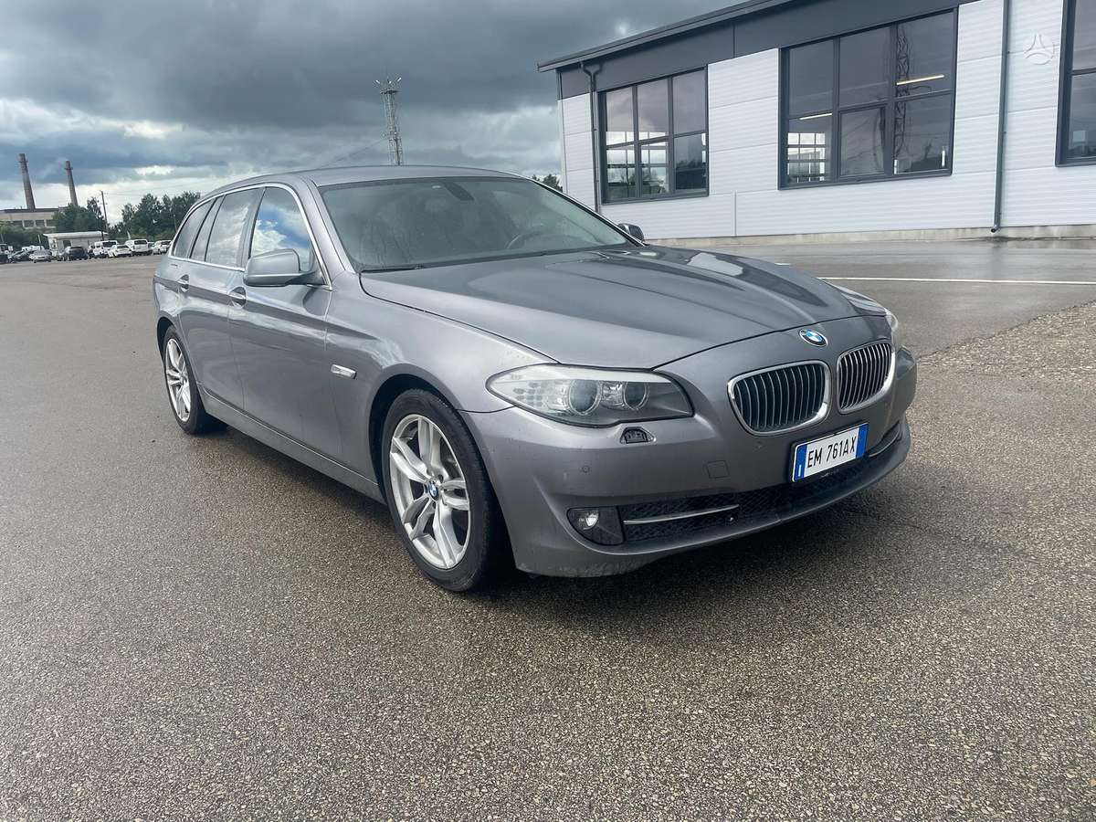 BMW 520, 2.0 l., universalas