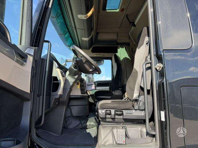 MAN TGX 18.470, double sleeper