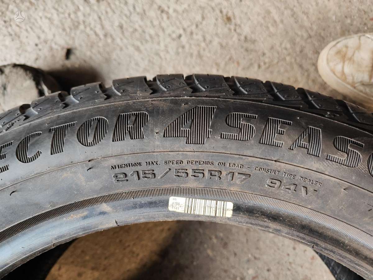 Goodyear, всесезонные 215/55 R17