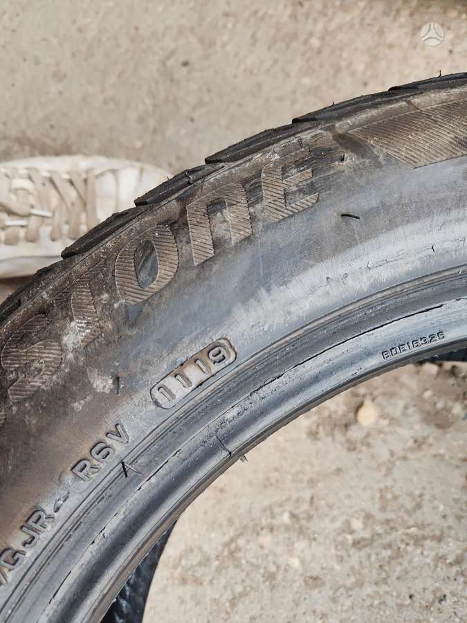 Bridgestone, žieminės 225/50 R17