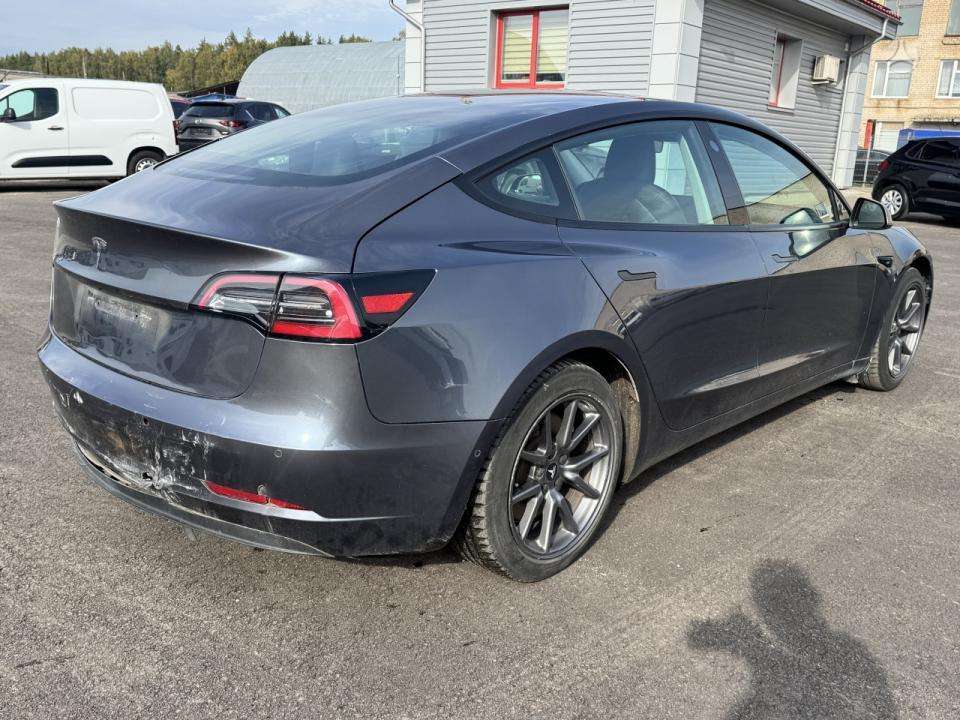 Tesla Model 3, 62 кВт·ч, Хэтчбек