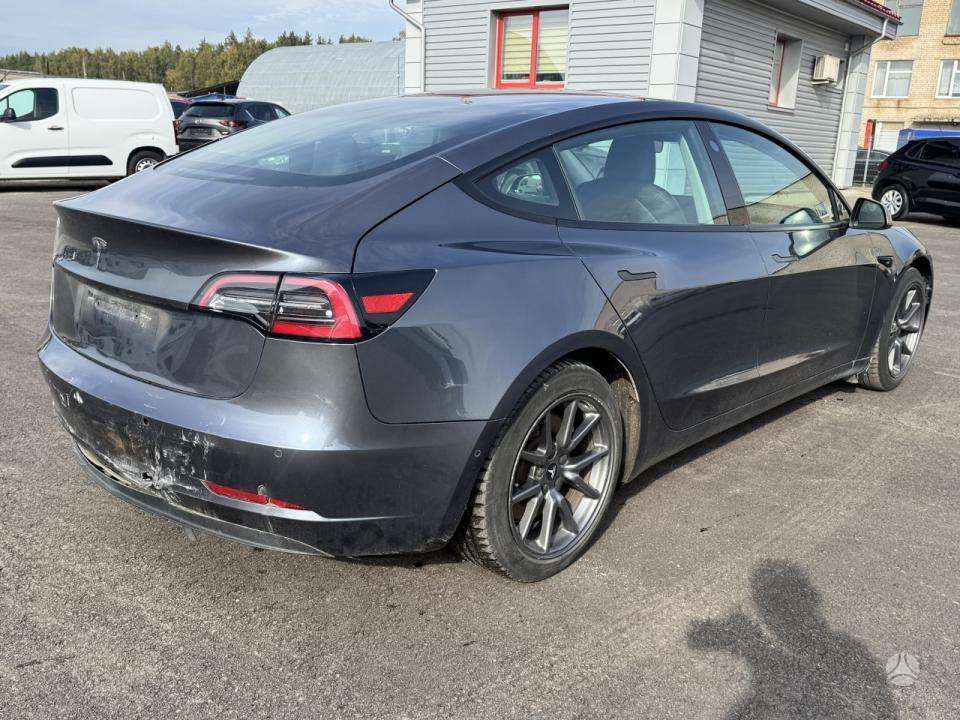Tesla Model 3, 62 kWh, hečbekas