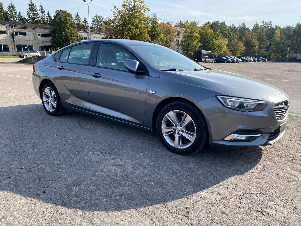 Opel Insignia, 1.6 l., hatchback
