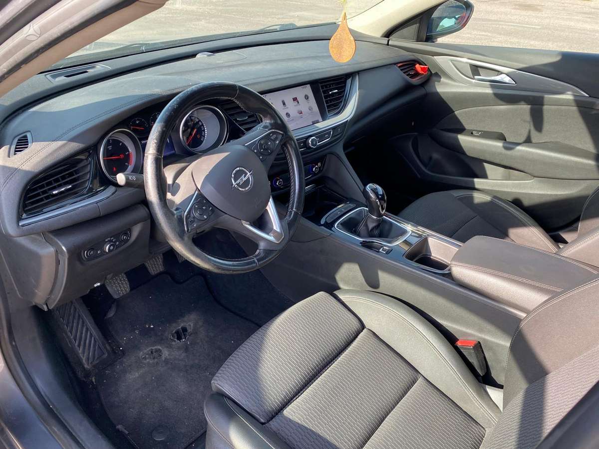 Opel Insignia, 1.6 l., hatchback
