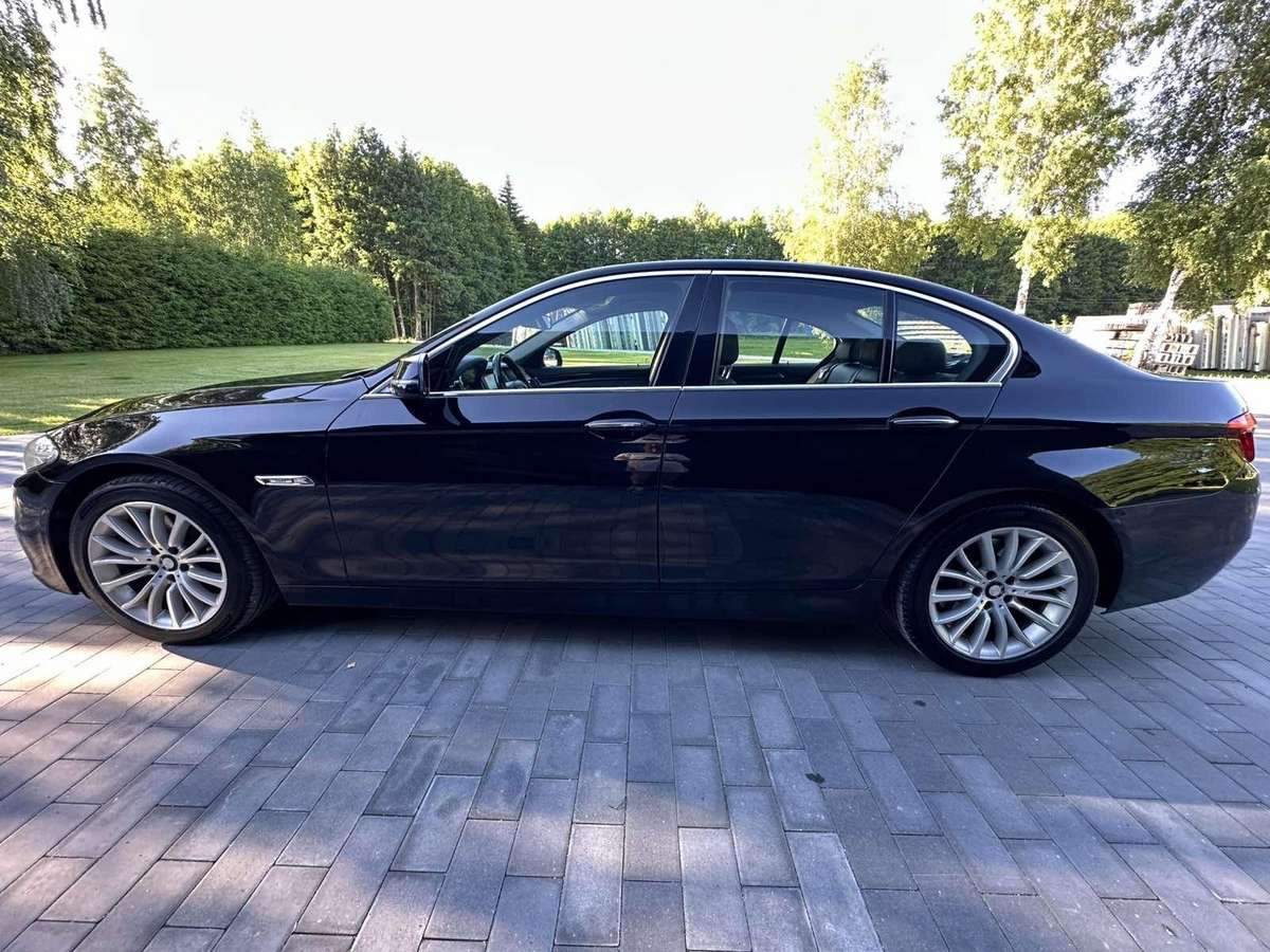 BMW 525, 2.0 l., Седан