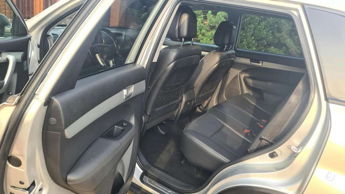 Kia Sorento, 2.2 l., off-road / crossover