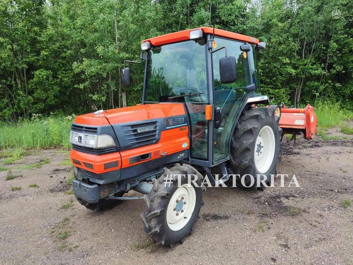 Kubota NAUJA SIUNTA+NUOLAIDOS, тракторы