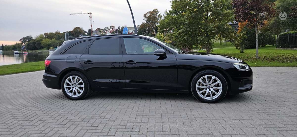 Audi A4, 2.0 l., hatchback