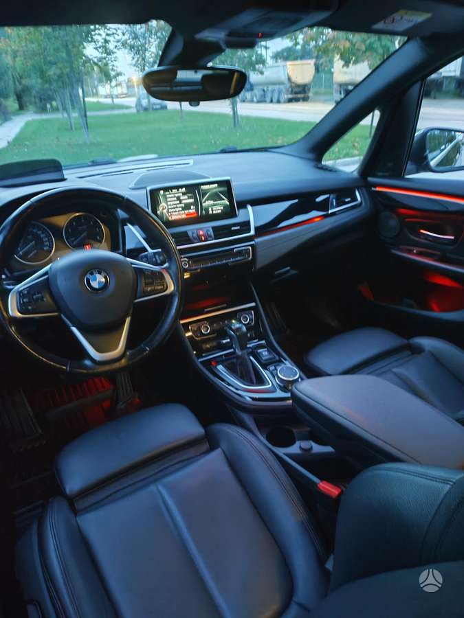 BMW 218 Active Tourer, 2.0 l., mpv / minivan