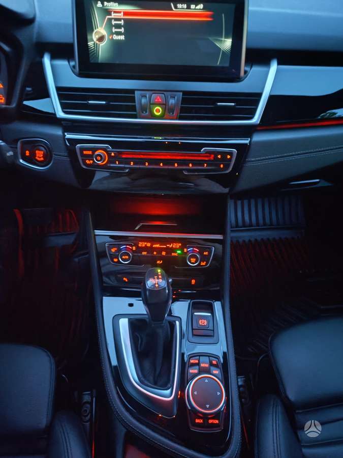 BMW 218 Active Tourer, 2.0 l., mpv / minivan