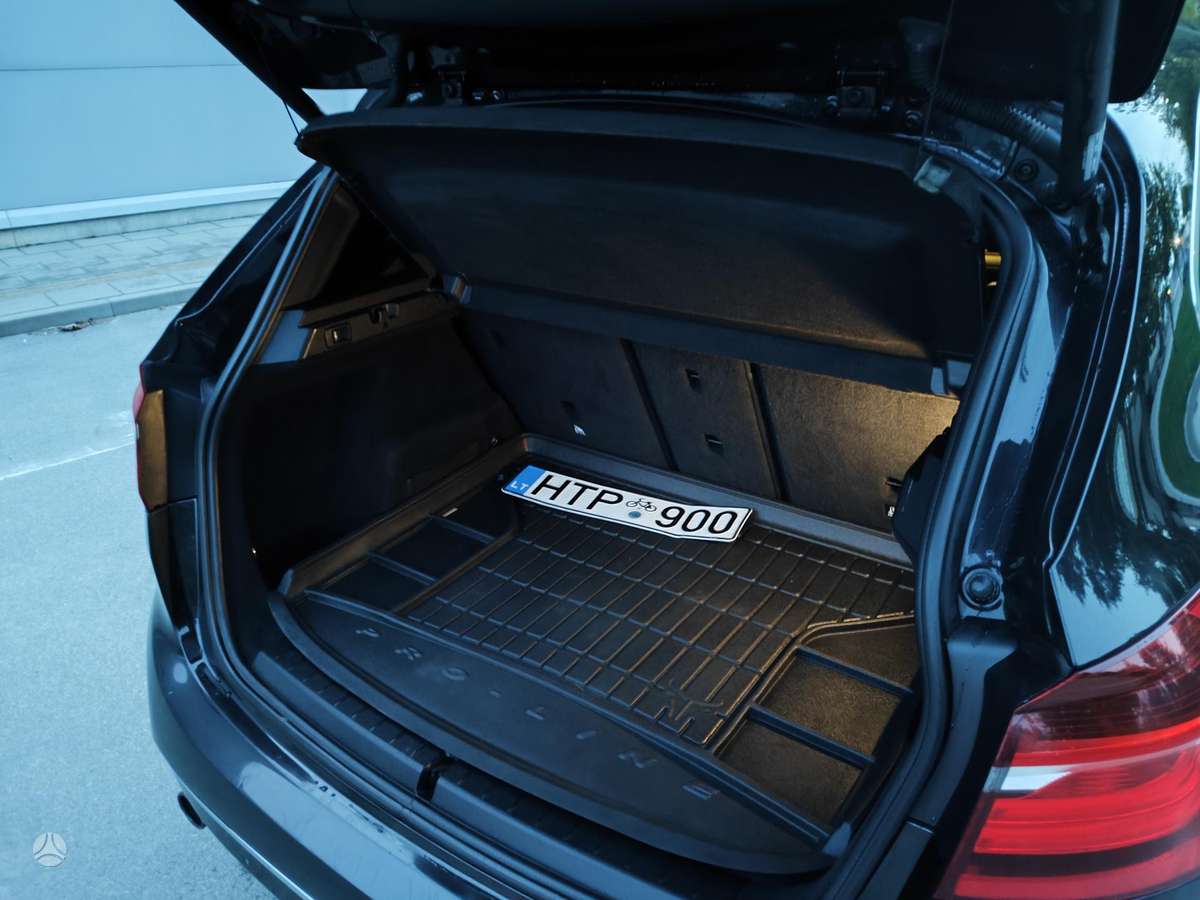 BMW 218 Active Tourer, 2.0 l., mpv / minivan