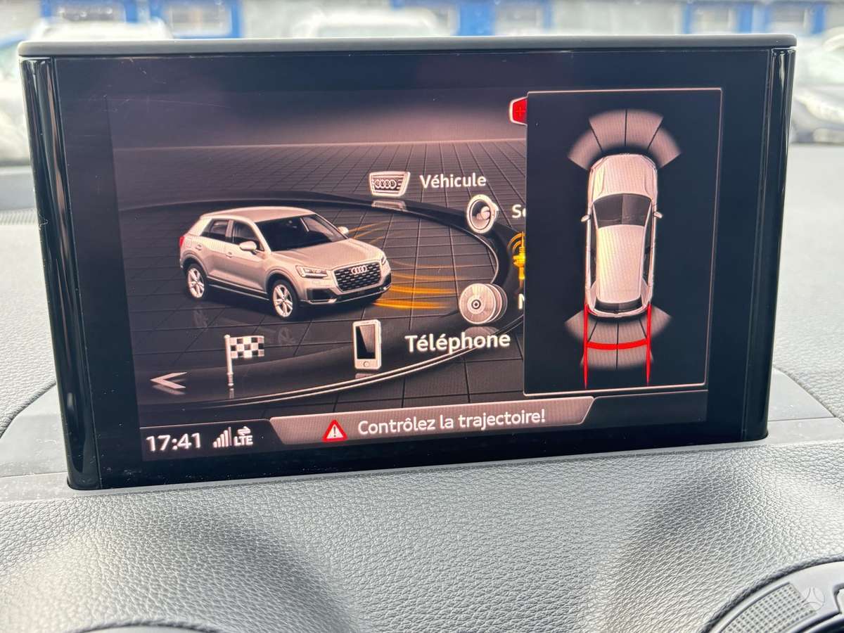 Audi Q2, 1.6 l., Хэтчбек