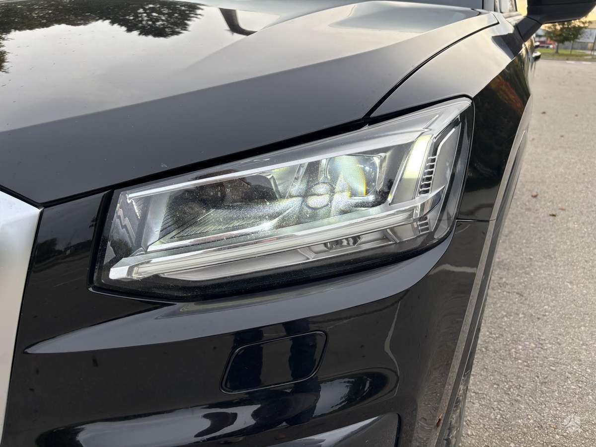 Audi Q2, 1.6 l., Хэтчбек