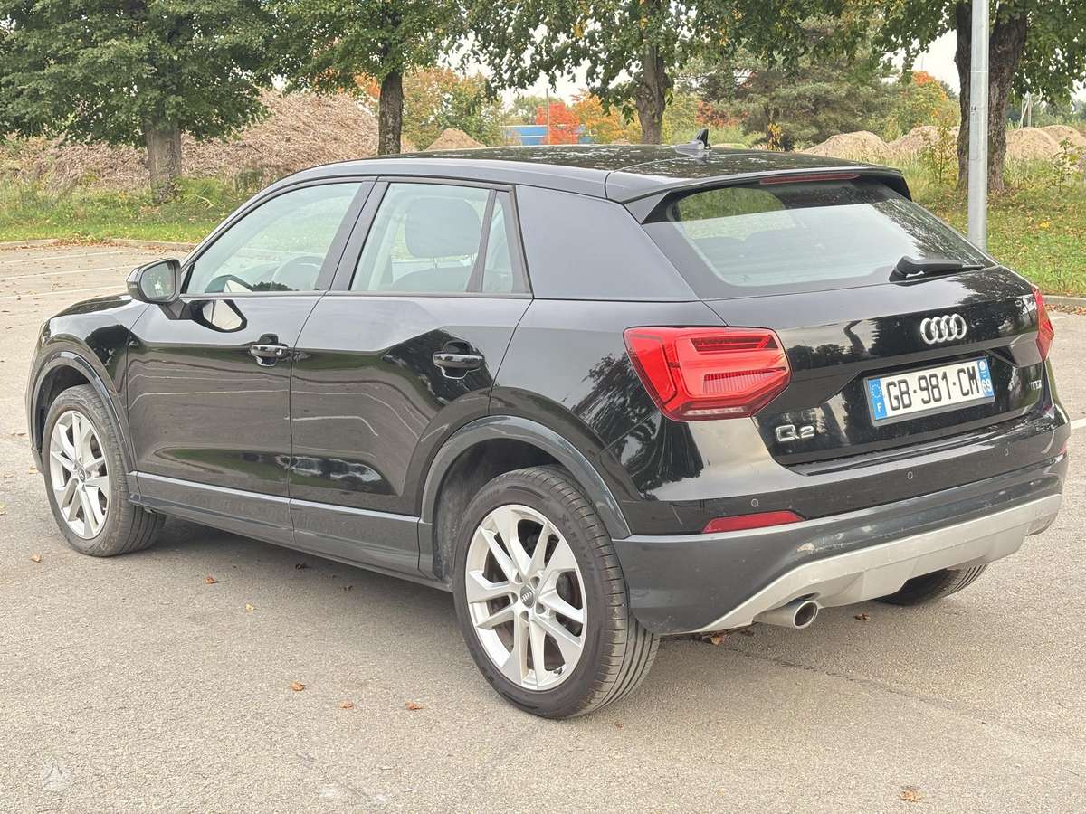 Audi Q2, 1.6 l., Хэтчбек