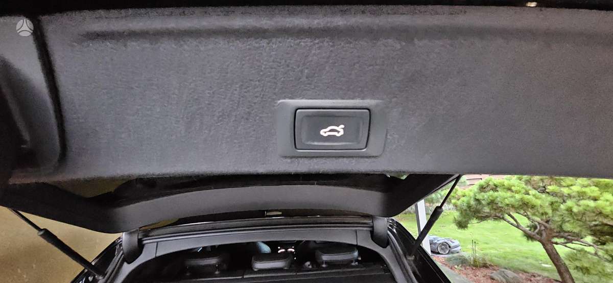 Audi A4, 2.0 l., Хэтчбек