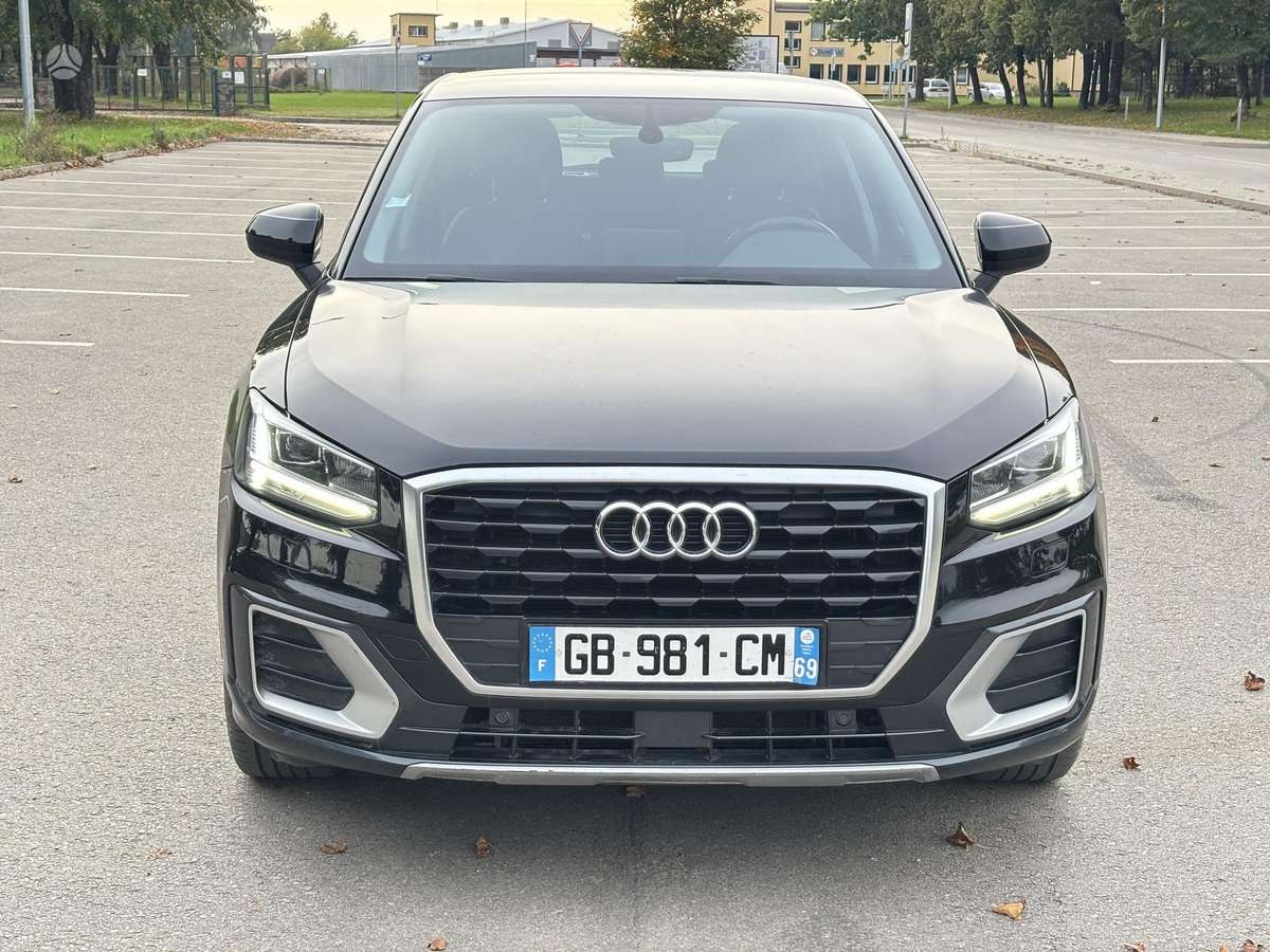 Audi Q2, 1.6 l., Хэтчбек