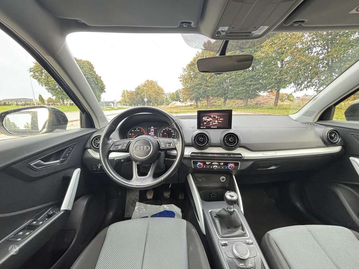 Audi Q2, 1.6 l., Хэтчбек