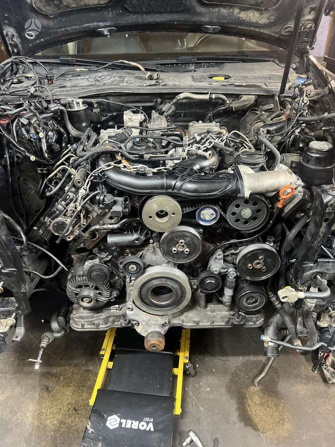 Audi A6, 3.0 l., universalas